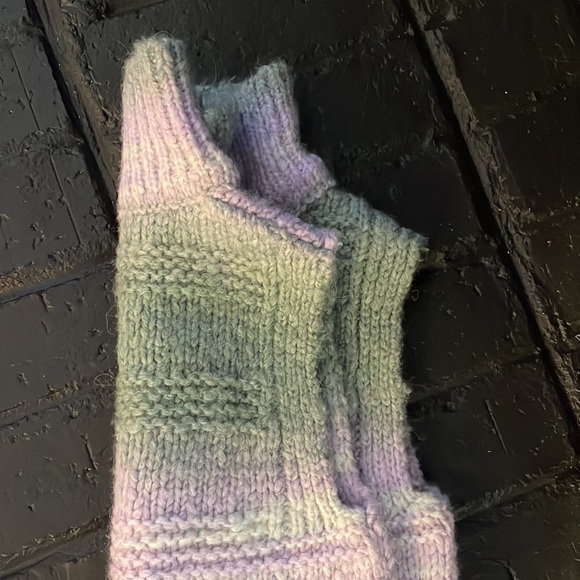 ZARA Sweater - Picture 3 of 6